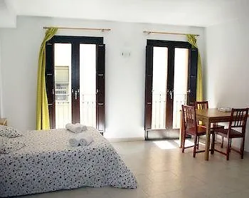Girorooms Hotel *